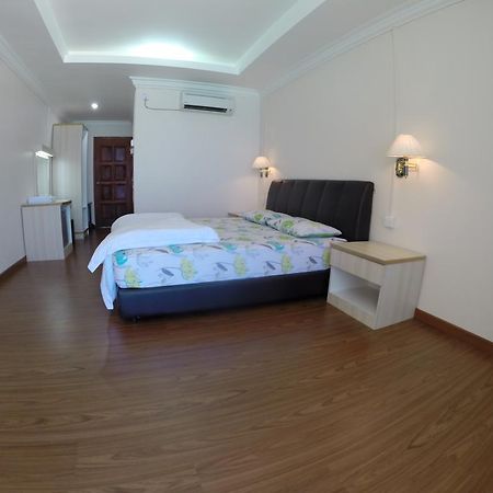 New Cocohut Chalet Hotel Kuala Terengganu Pokój zdjęcie