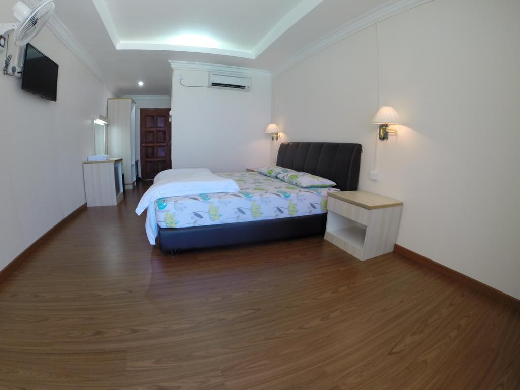 New Cocohut Chalet Hotel Kuala Terengganu Pokój zdjęcie