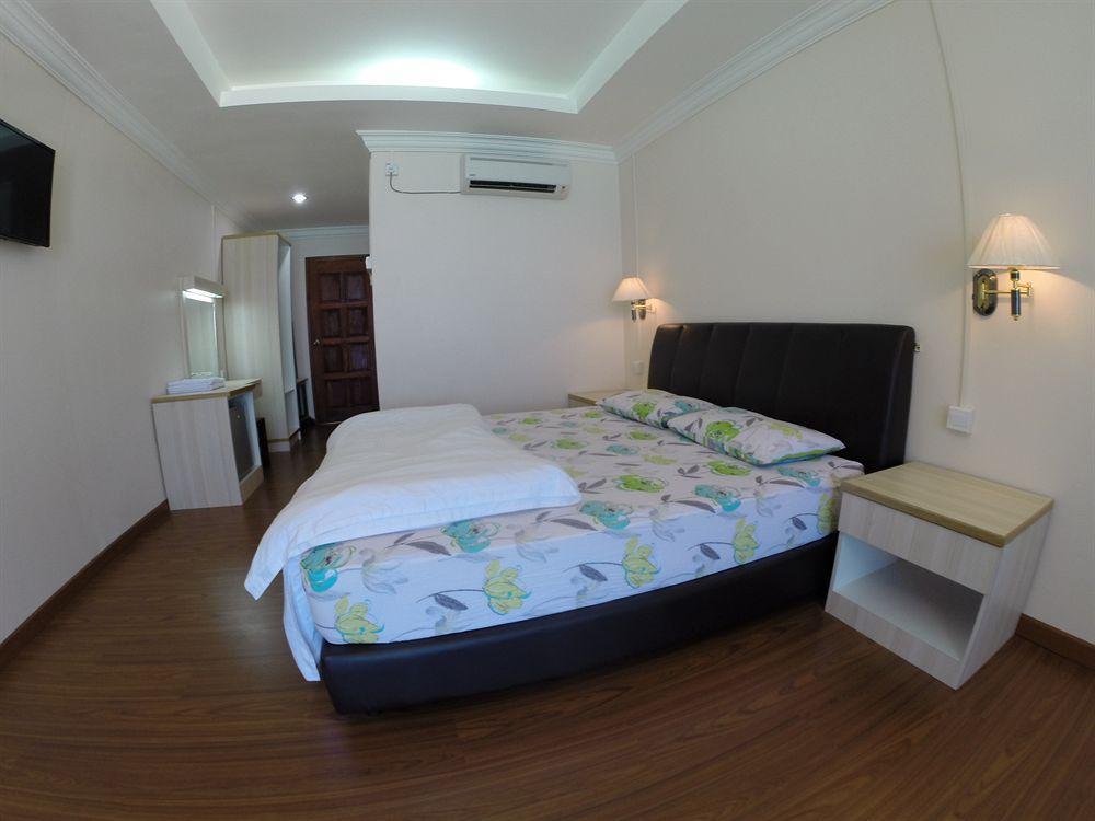 New Cocohut Chalet Hotel Kuala Terengganu Zewnętrze zdjęcie