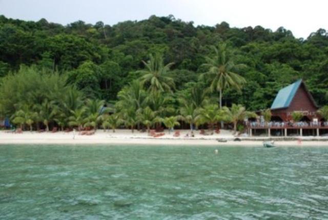 New Cocohut Chalet Hotel Kuala Terengganu Zewnętrze zdjęcie