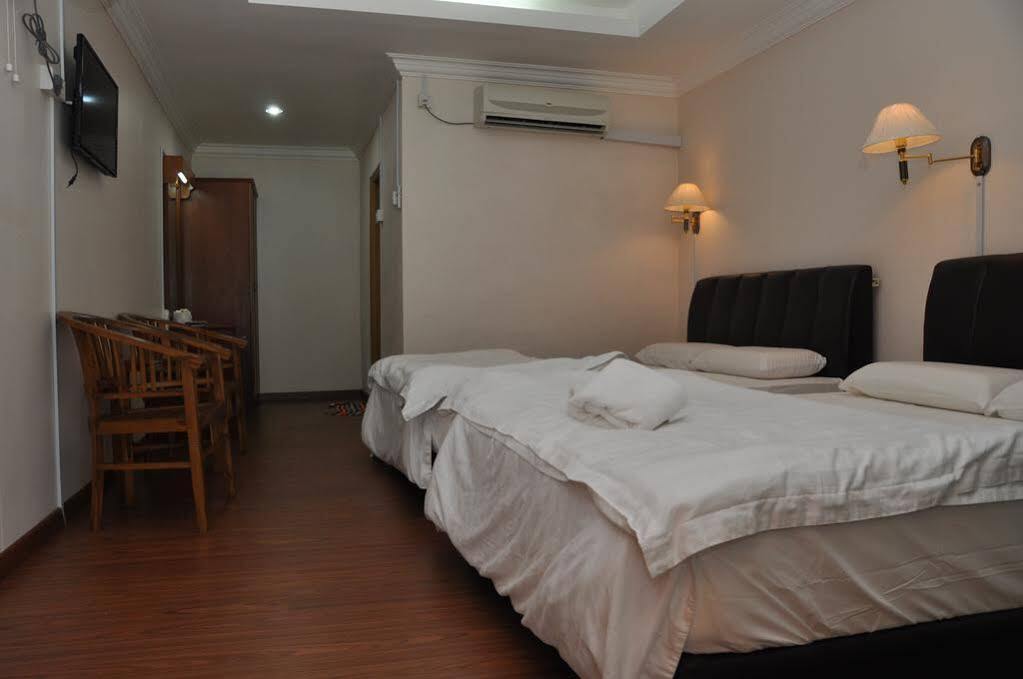 New Cocohut Chalet Hotel Kuala Terengganu Zewnętrze zdjęcie